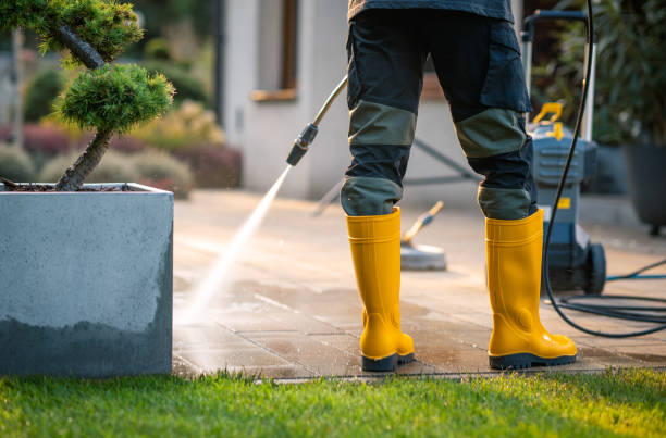 Why Choose Our Certified Pressure Washing Experts for Your Project Needs in Flat Rock, MI?